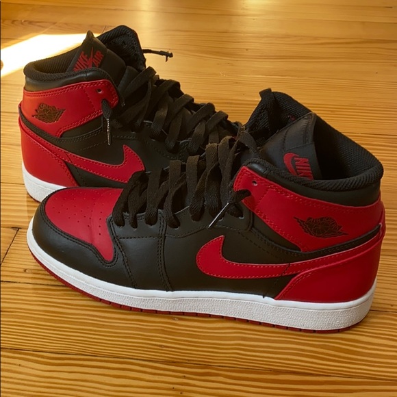 Air Jordan 1 Bred